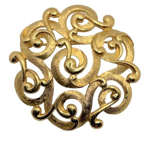Vintage Crown Trifari Gold Tone Brooch Pin